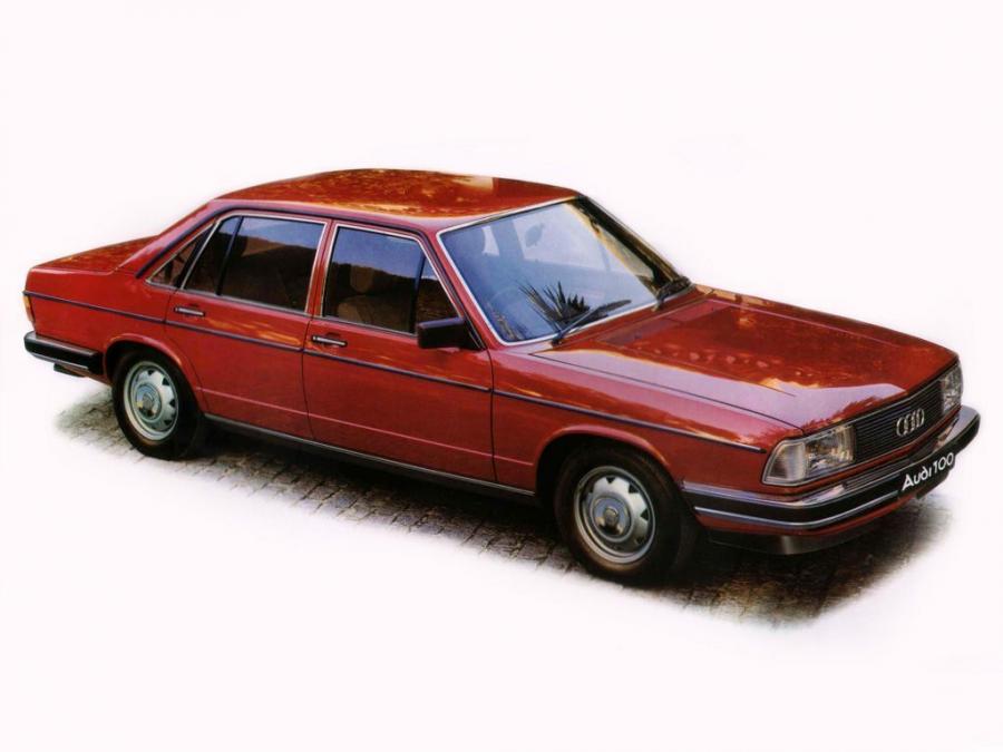  Audi 100 (C2) 1976 года  (UK) (фото 11 из 12)